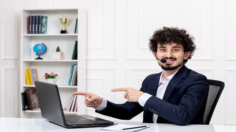 Consultant Wiufamcta Jivbcqu